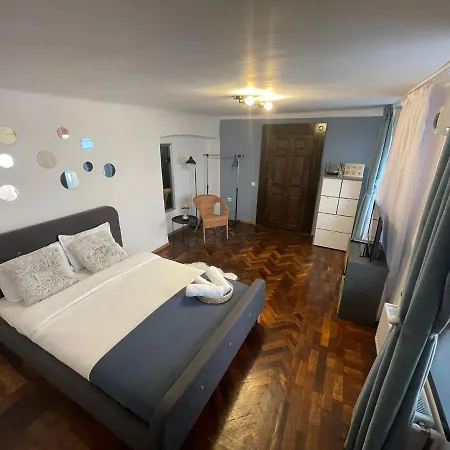 Old Town Apartment Brașov